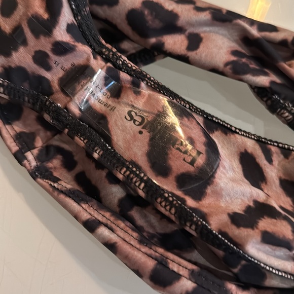 Frankies Bikinis - leopard print - size XS - Picture 12 of 13